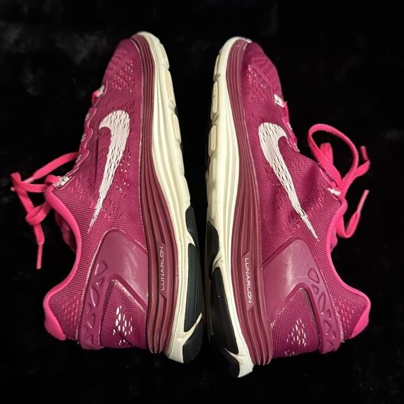 Women’s Nike Lunarglide 5 Running Shoes - Picture 5 of 10